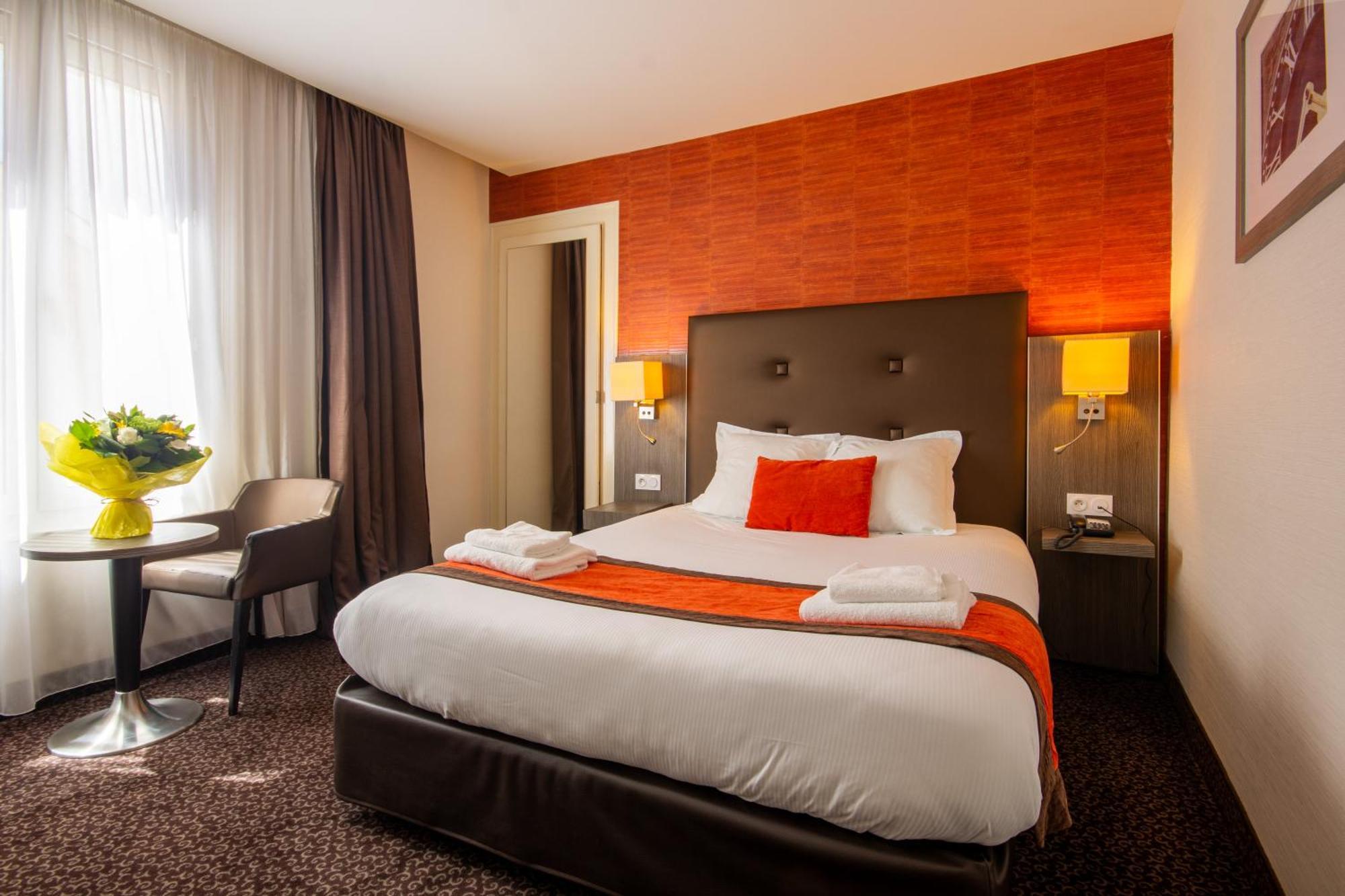Hotel De La Gare Troyes Centre Екстер'єр фото