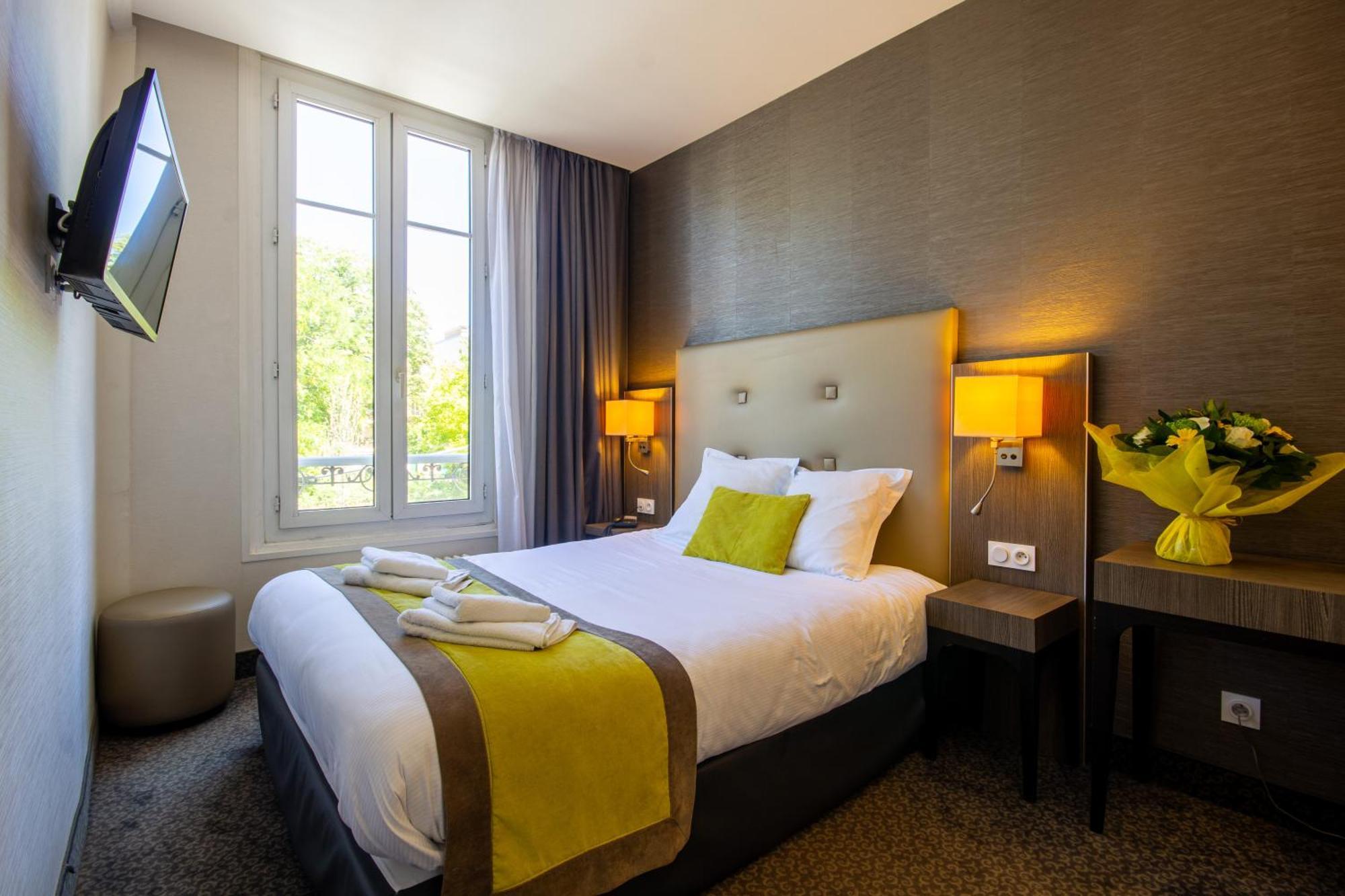 Hotel De La Gare Troyes Centre Екстер'єр фото